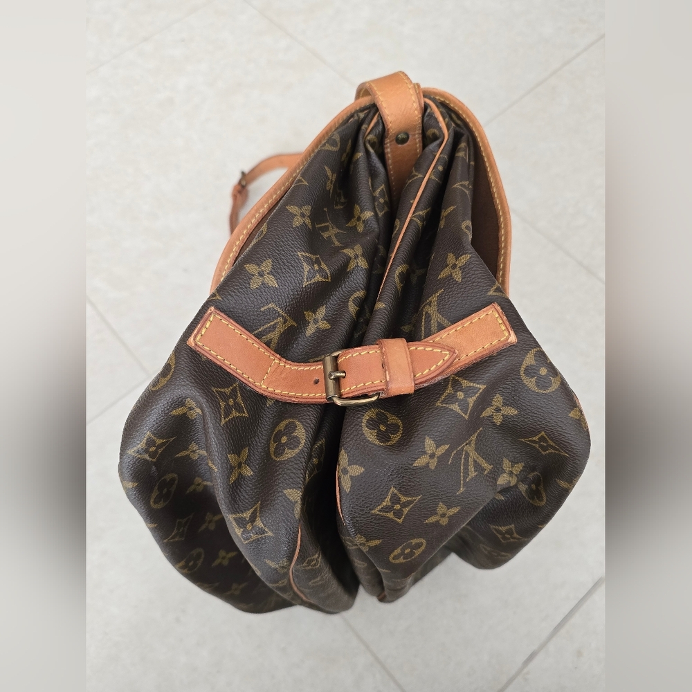 Louis Vuitton Brown Monogram Men's Messenger Bag AR0941 (READ) - Picture 12 of 17